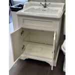 Burlington Classic Umywalka 65x57,5 z szafka biała/sand B151TH FF8S