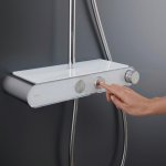    Duravit Zestaw prysznicowy ze zintegrowaną półką MinusFlow 1050 i termostatem prysznicowym chrom TH4382008005