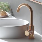 Hotbath Cobber Bateria umywalkowa z obrotową wylewką Brushed Copper PVD CB004.BCP