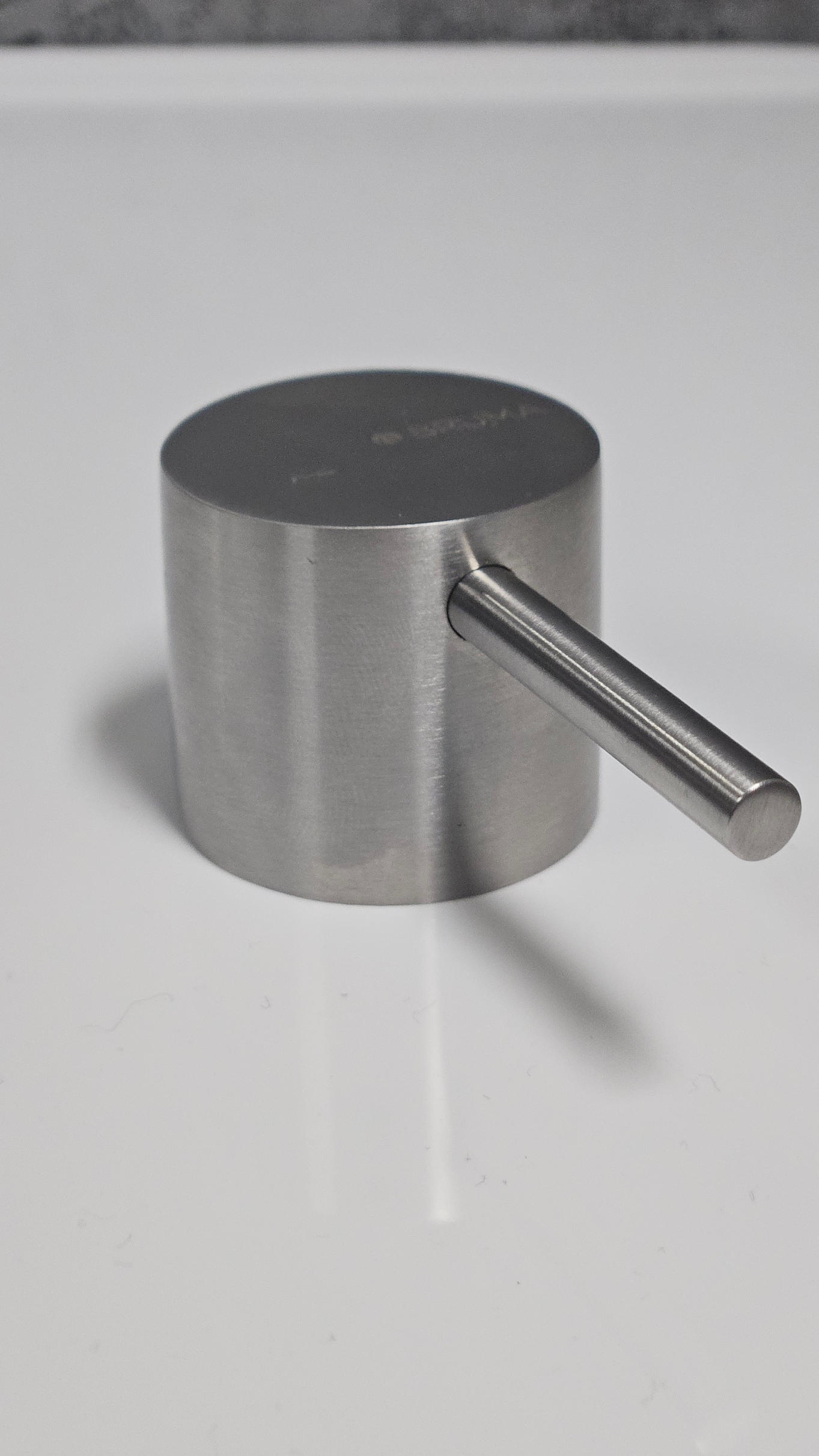 Bruma Uchwyt do baterii satin stainless steel 1863202IS W MAGAZYNIE!!