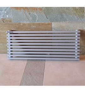 Cordivari Karin grzejnik dekoracyjny/łazienkowy 250x600 mm kolor srebrny z ekspozycji KARIN H 60 L 25 Tylko 1 sztuka w takiej cenie!