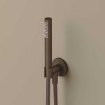 Hotbath Guy Row Zestaw prysznicowy z przyłączem kątowym ścienny Brushed Nickel M445R.TB