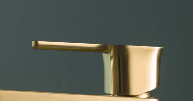 Ritmonio Taormina Uchwyt do baterii z dźwignią brushed gold PR35MA101GOX