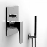 STEINBERG SERIA 200 Bateria wannowo-natryskowa podtynkowa element zewnętrzny Chrom 200.2103.3 / 20021033